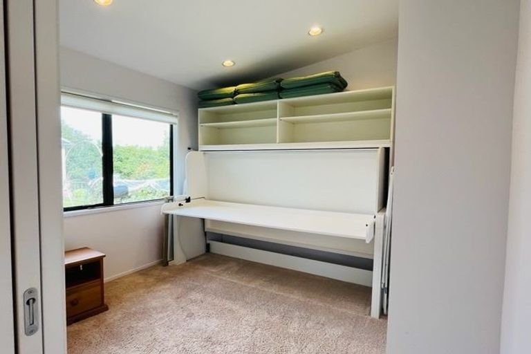 Photo of property in 32 Ranfurly Road, Alfriston, Auckland, 2105