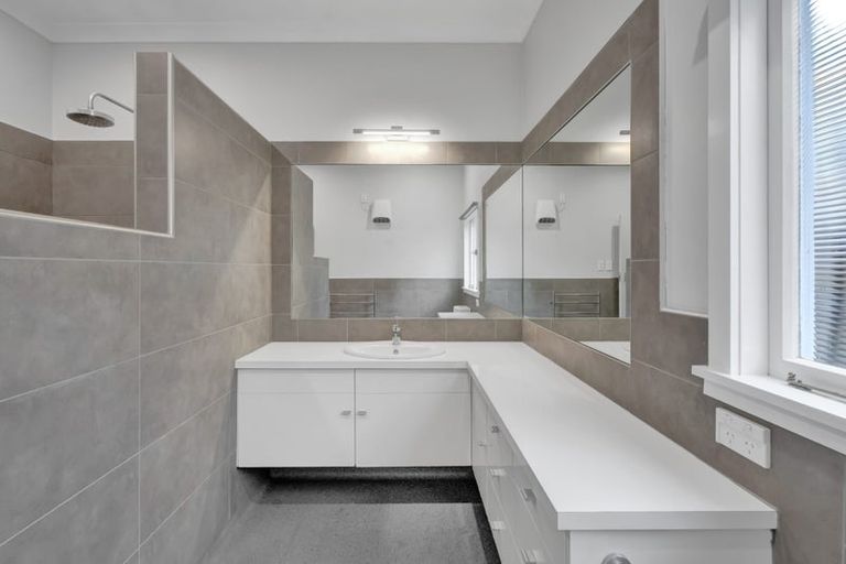 Photo of property in 55 Mill Road, Lower Vogeltown, New Plymouth, 4310