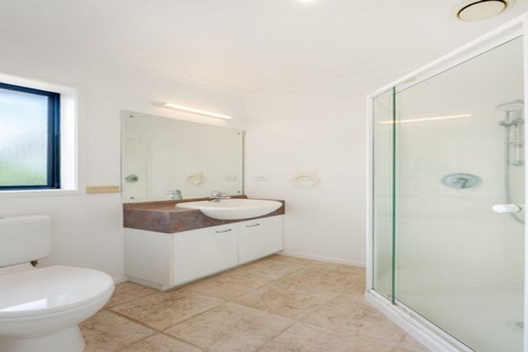 Photo of property in 6 Rush Creek Drive, Westgate, Auckland, 0614