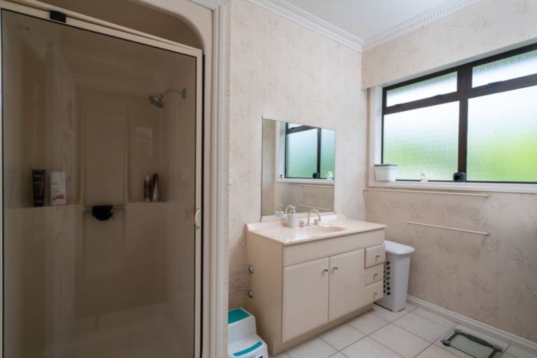 Photo of property in 75 Shepherd Road, Waipahihi, Taupo, 3330