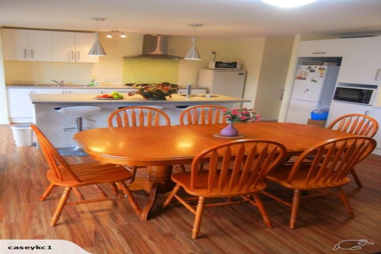 Photo of property in 3-3a Mana Avenue, Titahi Bay, Porirua, 5022