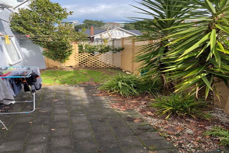 Photo of property in 25a Opoia Road, Hamilton East, Hamilton, 3216