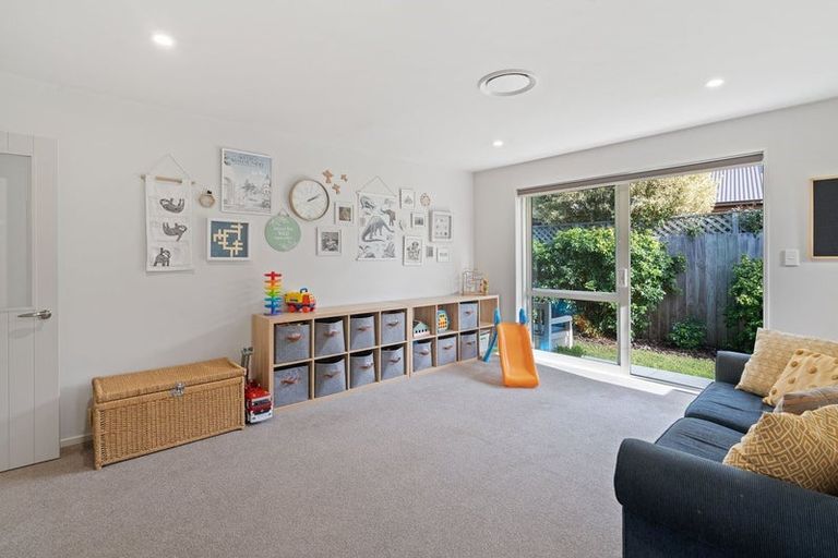 Photo of property in 11 Taggart Place, Sockburn, Christchurch, 8042