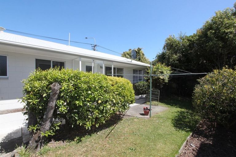 Photo of property in 63 Main Road, Redcliffs, Christchurch, 8081