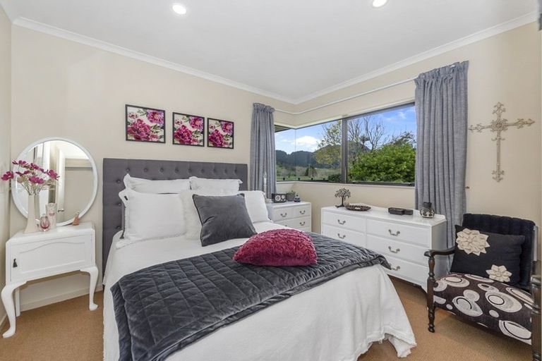 Photo of property in 16 Kauri Lane, Huntly, 3771