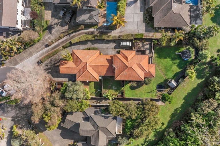 Photo of property in 16 Monkton Close, Greenhithe, Auckland, 0632