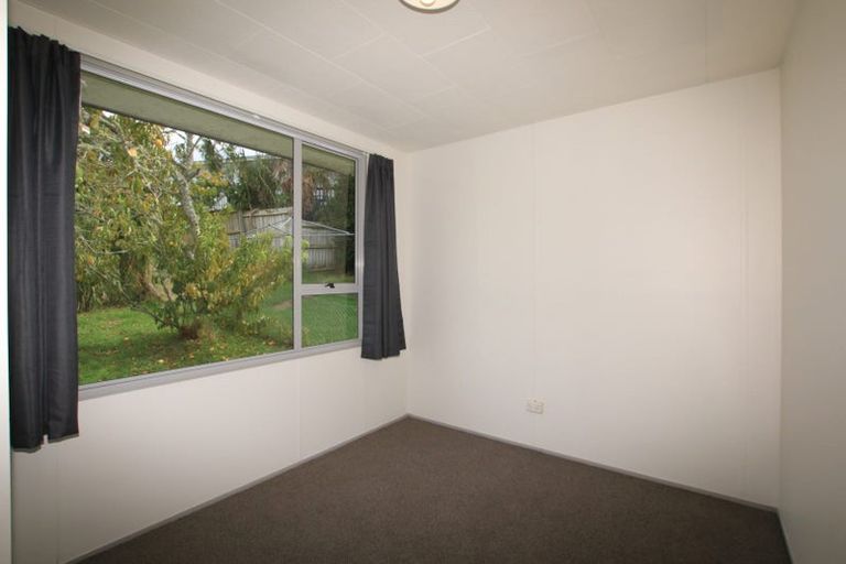 Photo of property in 17 Maywood Crescent, Glen Eden, Auckland, 0602