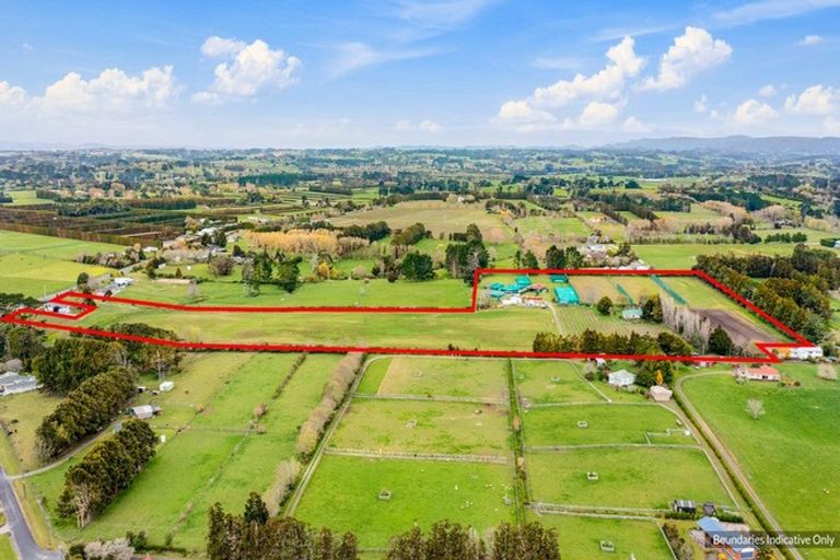 Photo of property in 51 Smith Road, Kumeu, 0891