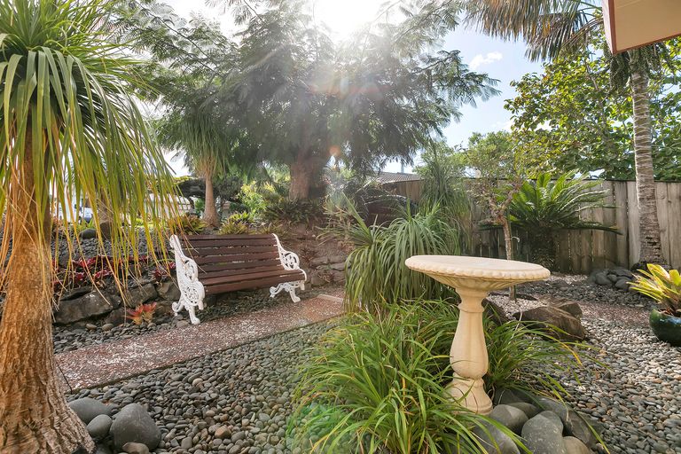 Photo of property in 12 Marlin Street, West Harbour, Auckland, 0618