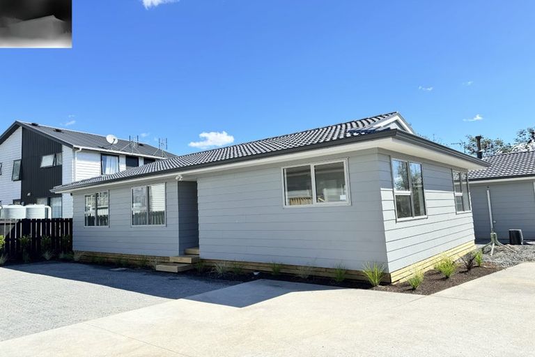 Photo of property in 58b Cedar Heights Avenue, Massey, Auckland, 0614