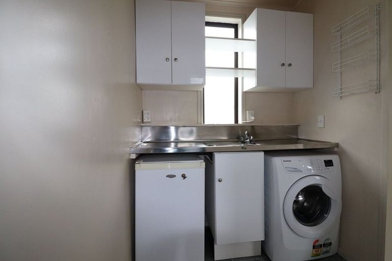 Photo of property in 21 Hanrahan Street, Upper Riccarton, Christchurch, 8041