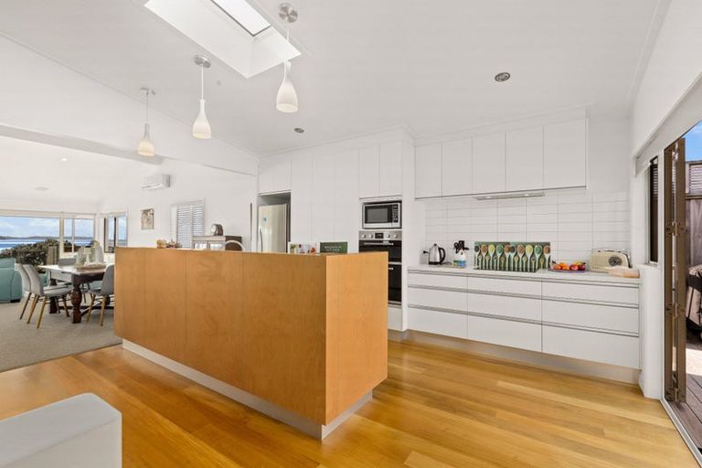 Photo of property in 4 Piccadilly Circus, Snells Beach, 0920