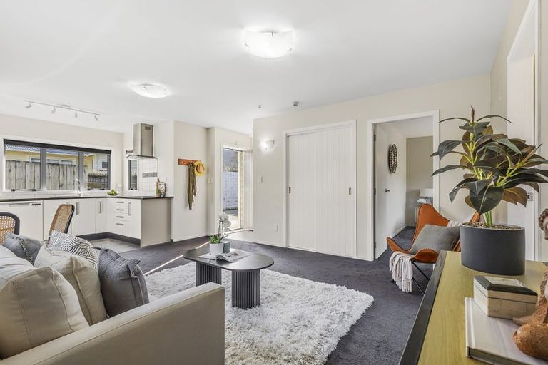 Photo of property in 4 Melville Street, Tawa, Wellington, 5028