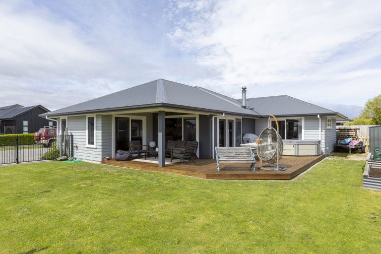 Photo of property in 22 Harakeke Drive, Wharewaka, Taupo, 3330
