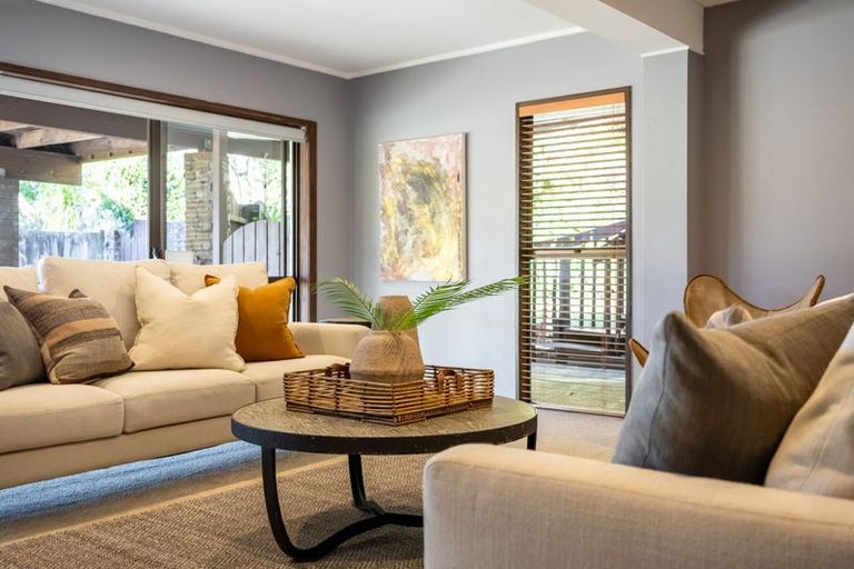 Photo of property in 29 Calman Place, Chatswood, Auckland, 0626