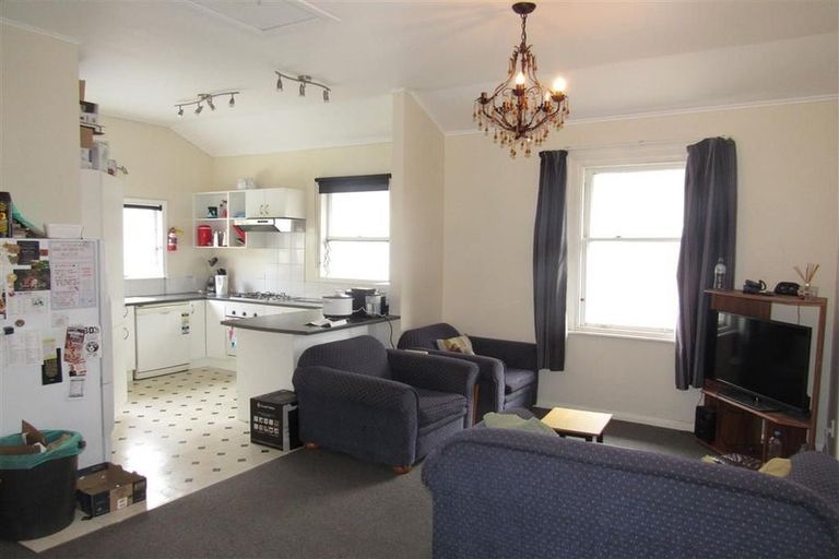 Photo of property in 102 Tinakori Road, Thorndon, Wellington, 6011