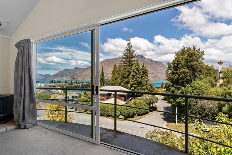 Photo of property in 1b Kent Street, Queenstown, 9300