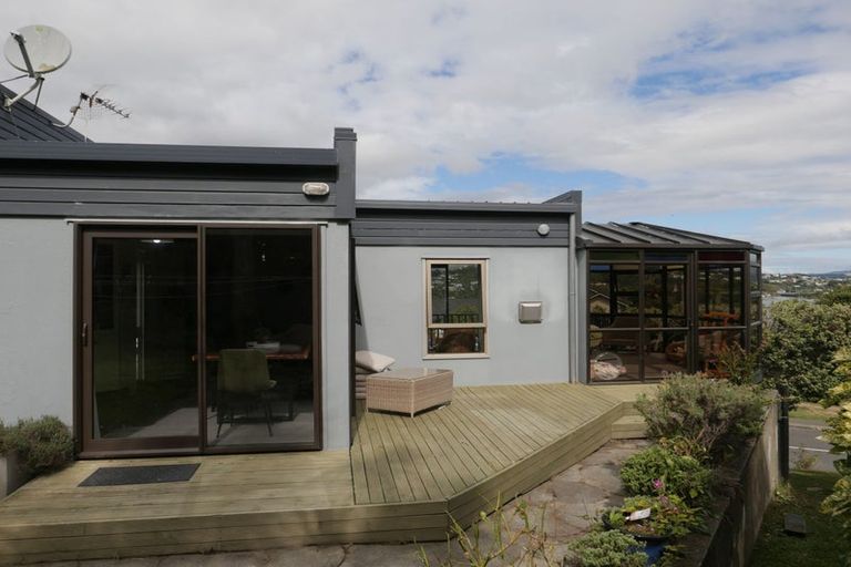 Photo of property in 31 Penryn Drive, Camborne, Porirua, 5026