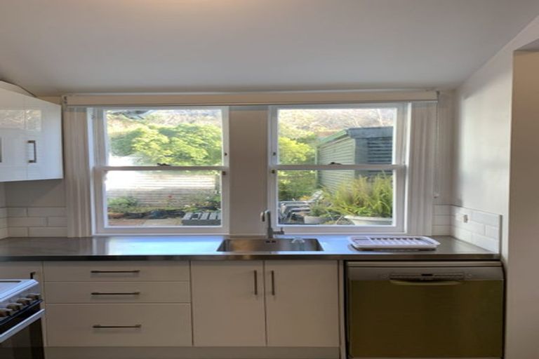 Photo of property in 208 The Terrace, Wellington Central, Wellington, 6011