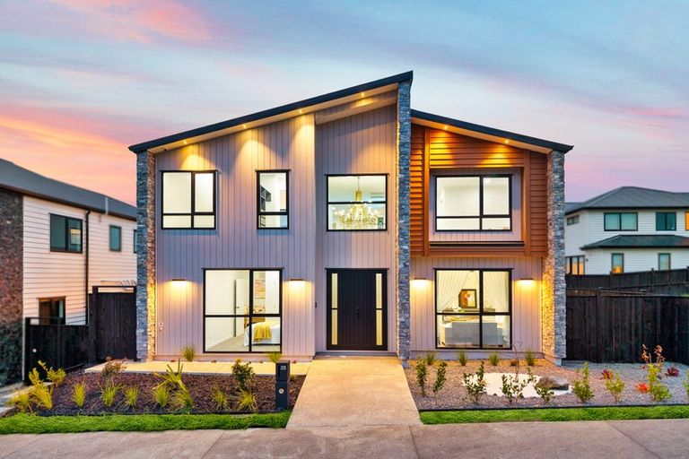 Photo of property in 35 Park Green Avenue, Rosehill, Papakura, 2113