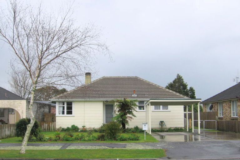 Photo of property in 33 Montgomery Crescent, Bader, Hamilton, 3206