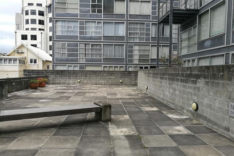 Photo of property in St Pauls Apartments, 21/43 Mulgrave Street, Thorndon, Wellington, 6011