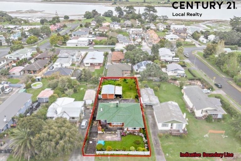 Photo of property in 32 Mcleod Road, Weymouth, Auckland, 2103