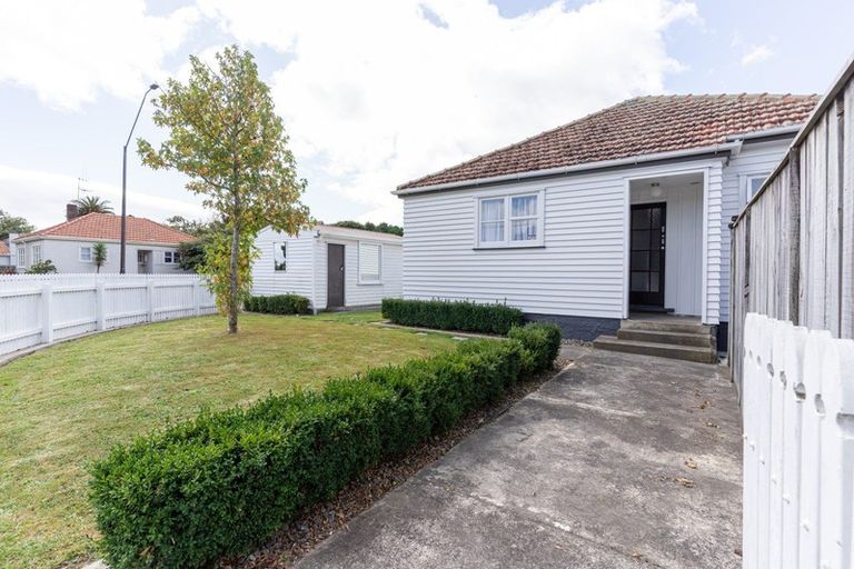 Photo of property in 2a Koromiko Avenue, Roslyn, Palmerston North, 4414
