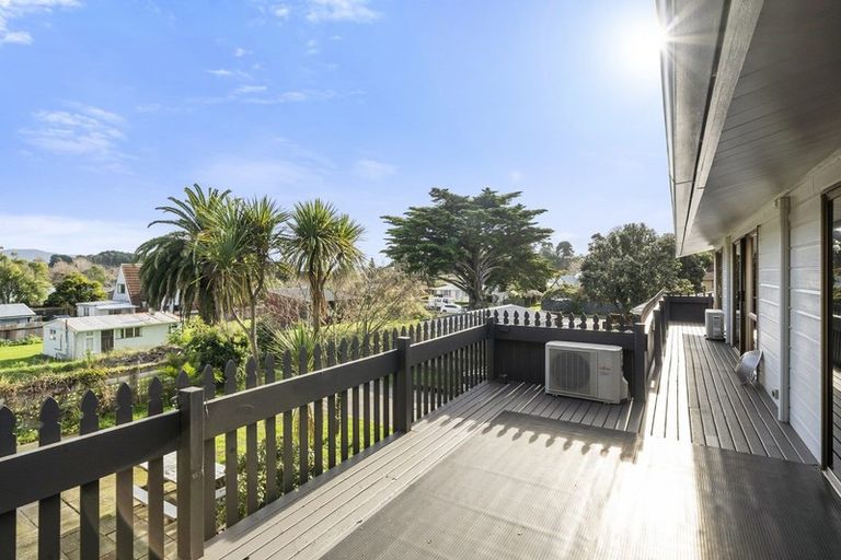 Photo of property in 25 Park Avenue, Waikanae, 5036