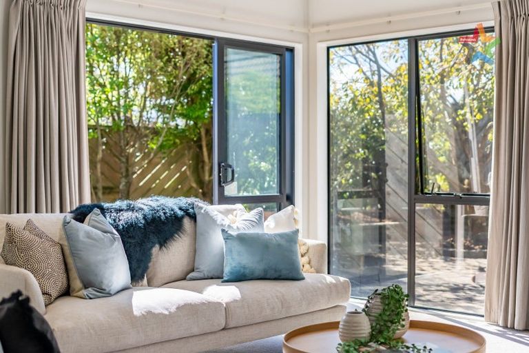 Photo of property in 2/27 Mawson Street, Waiwhetu, Lower Hutt, 5010