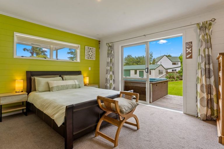 Photo of property in 19 Rosella Grove, Waimauku, 0812