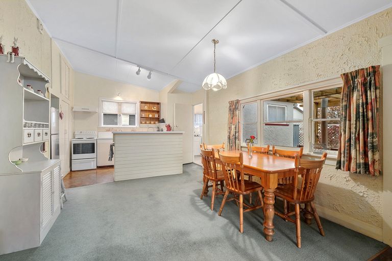 Photo of property in 42 Brandon Street, Alexandra, 9320