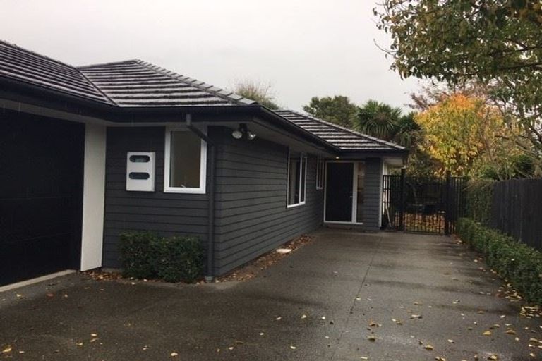 Photo of property in 211a Springfield Road, St Albans, Christchurch, 8014