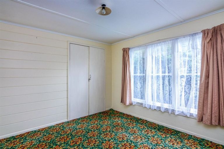 Photo of property in 13 Newman Road, Eketahuna, 4900