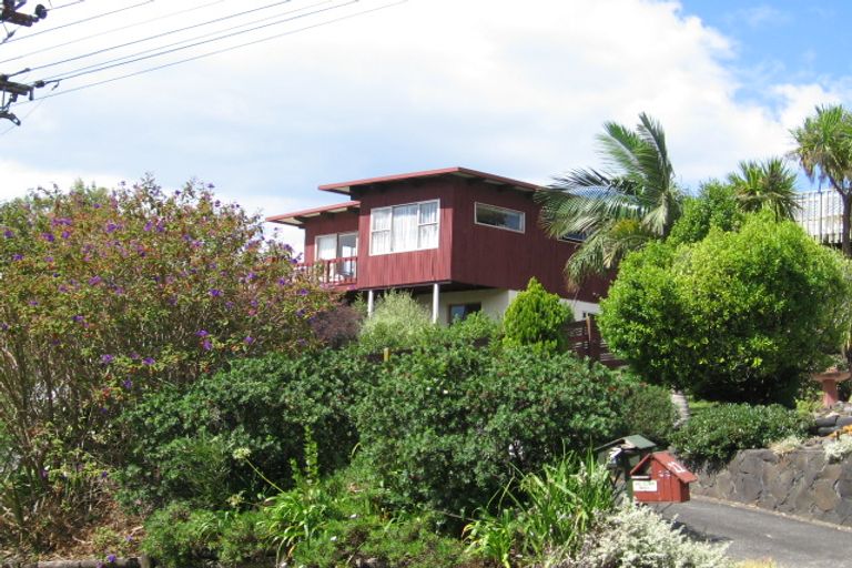 Photo of property in 22 Glencoe Road, Browns Bay, Auckland, 0630
