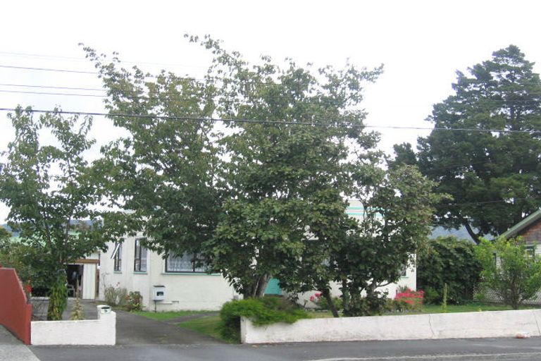 Photo of property in 5 Henry Street, Ebdentown, Upper Hutt, 5018