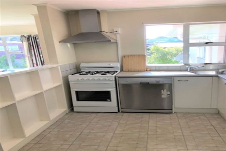 Photo of property in 9/11 Trafalgar Street, Johnsonville, Wellington, 6037