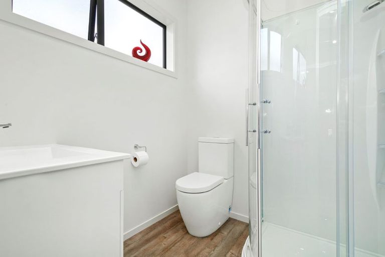 Photo of property in 18c Kairimu Street, Stokes Valley, Lower Hutt, 5019