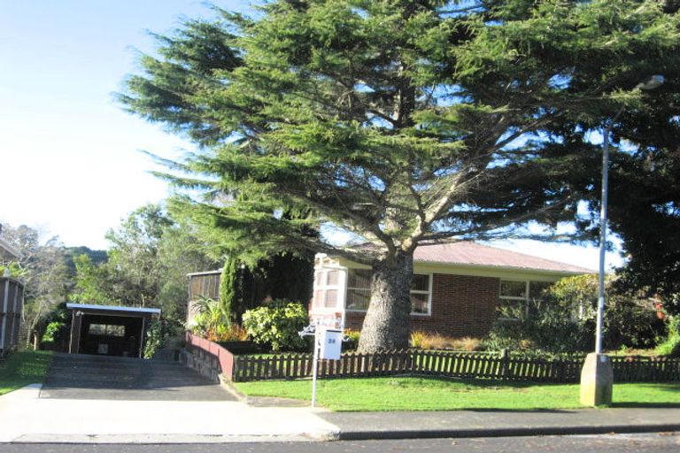 Photo of property in 34 Lawrence Crescent, Hillpark, Auckland, 2102