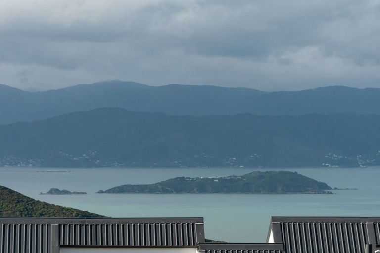 Photo of property in 15 Nagpur Terrace, Broadmeadows, Wellington, 6035