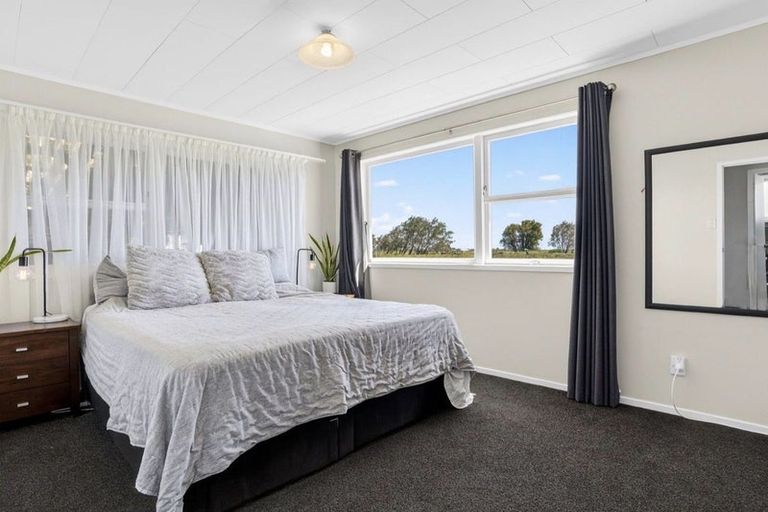 Photo of property in 55a Springs Road, Parakai, 0830