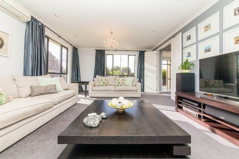 Photo of property in 5a Goddard Lane, Havelock North, 4130