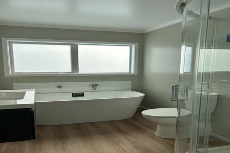 Photo of property in 12 Rotoiti Place, Paraparaumu, 5032