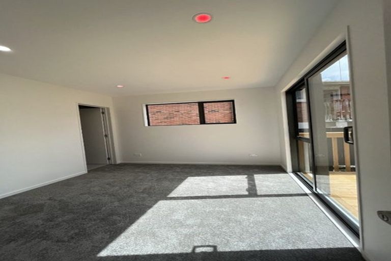 Photo of property in 28b Greenmeadows Avenue, Manurewa East, Auckland, 2102