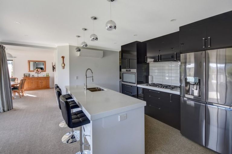 Photo of property in 14 Hagart-alexander Drive, Mosgiel, 9024