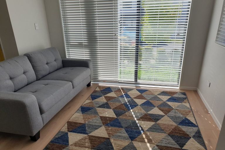 Photo of property in 43 Kea Road, Silverdale, 0932