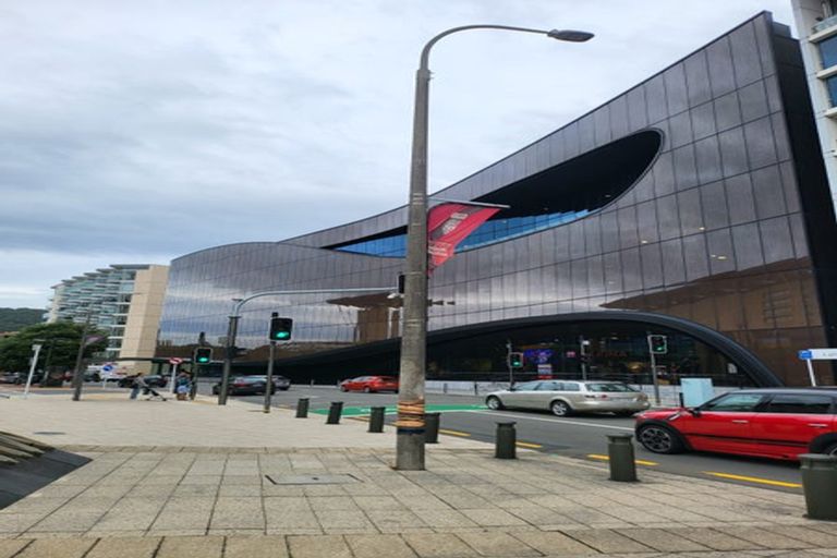 Photo of property in Piermont Apartments, 4i/82 Cable Street, Te Aro, Wellington, 6011