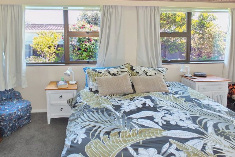 Photo of property in 22 Shortt Street, Foxton Beach, Foxton, 4815