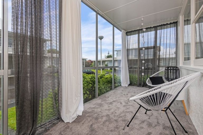 Photo of property in 10 Te Awe Awe Court, Hokowhitu, Palmerston North, 4410