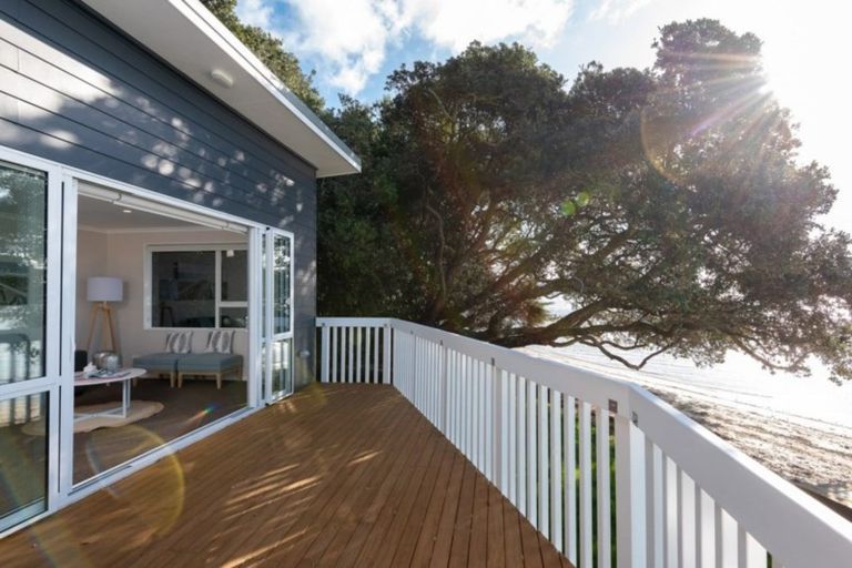 Photo of property in 147 Torkar Road, Clarks Beach, 2122